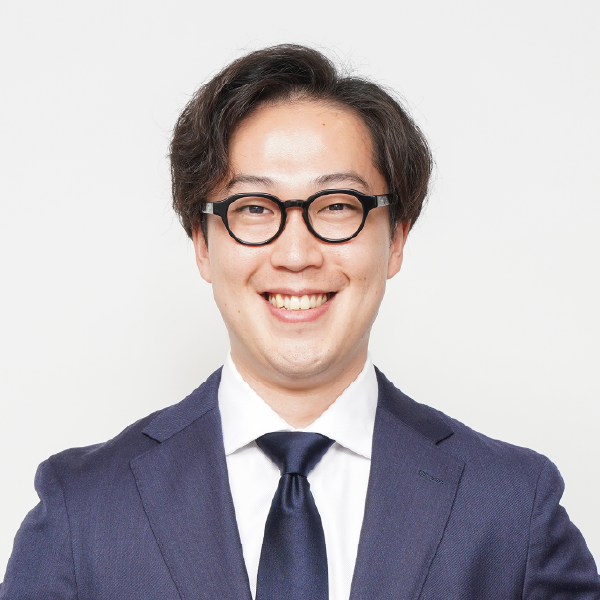 信太 玲哉